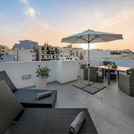 Stunning Penthouse Roof Terrace & Communal Swimming Pool St. Paul's Bay Exteriör bild