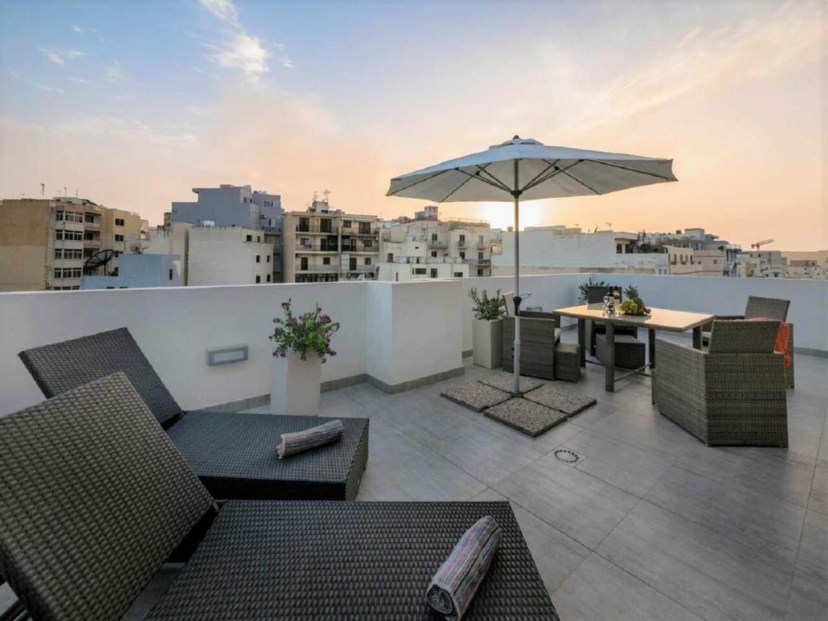 Stunning Penthouse Roof Terrace & Communal Swimming Pool St. Paul's Bay Exteriör bild